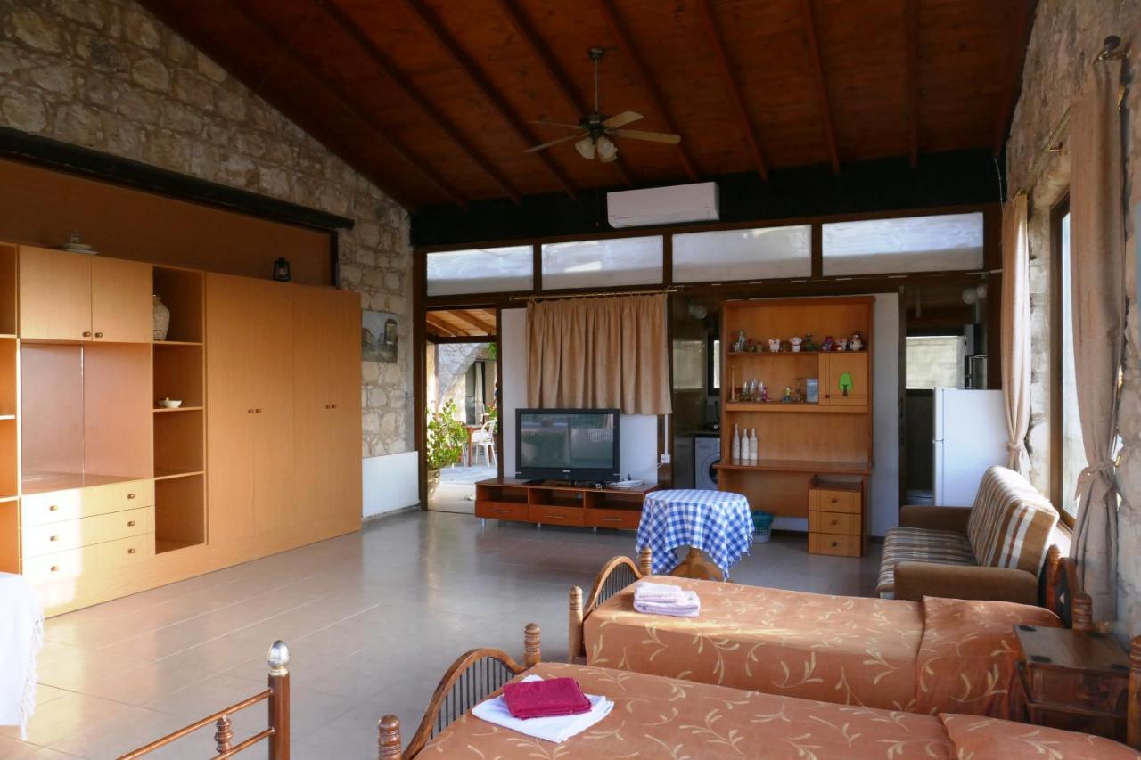 Studio With View In Polis Area Simou Exterior foto